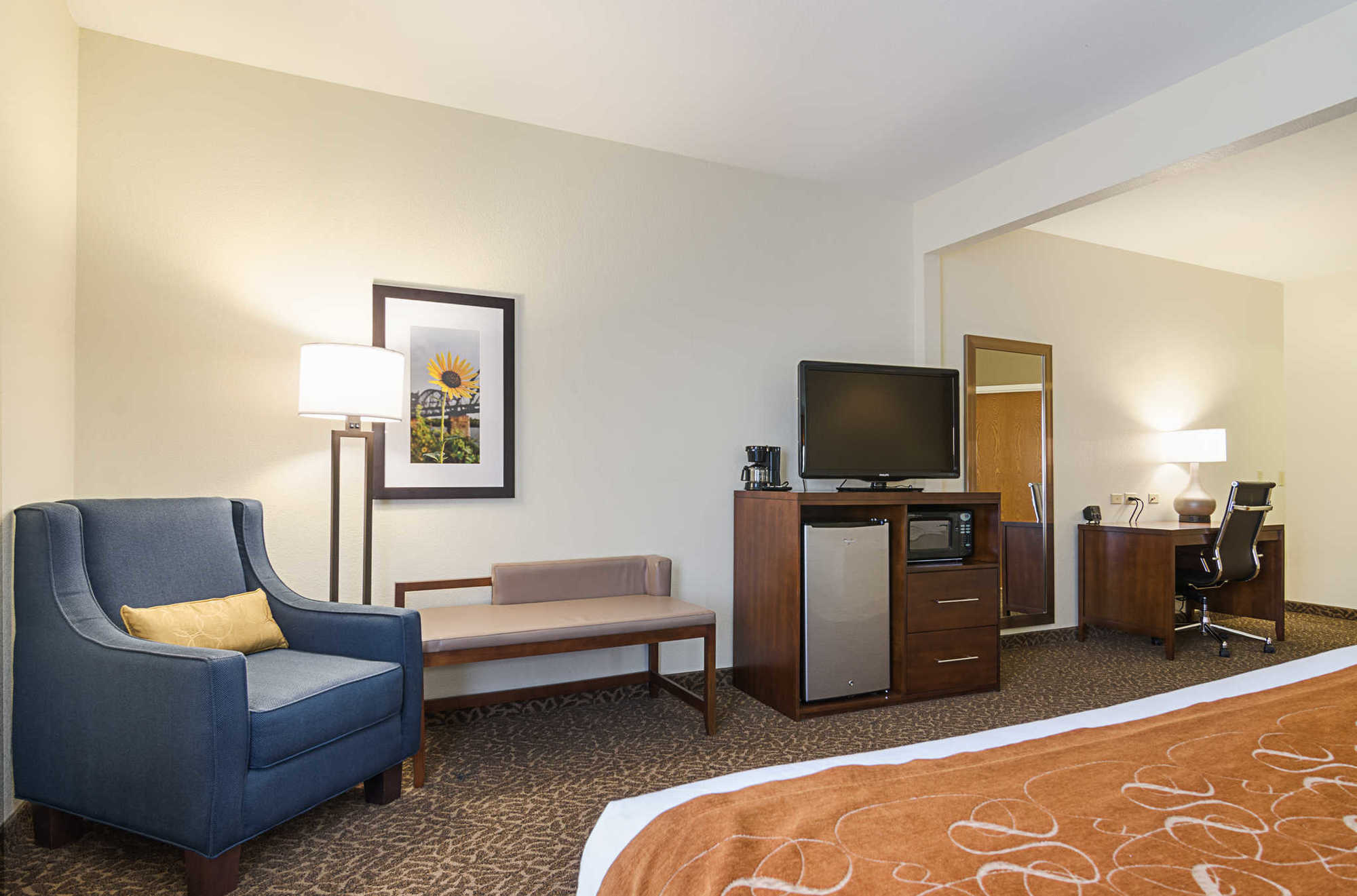 Quality Suites Springdale West I-49 Room photo